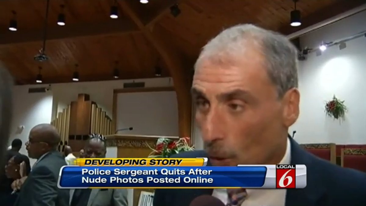 Polischefen Mike Chitwood säger att bilderna var "extremt pornografiska".